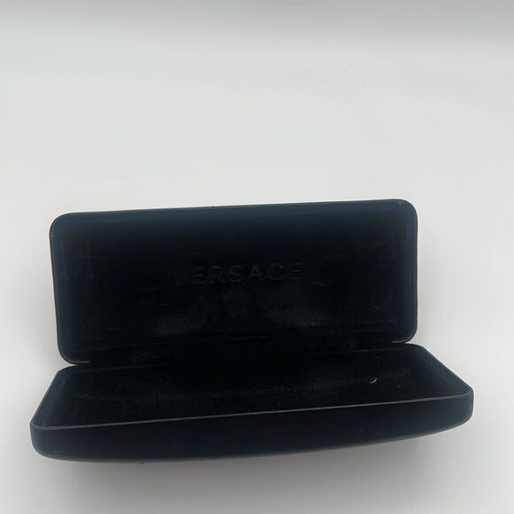 VERSACE BLACK LEATHER SUN GLASSES CASE - Picture 7 of 7